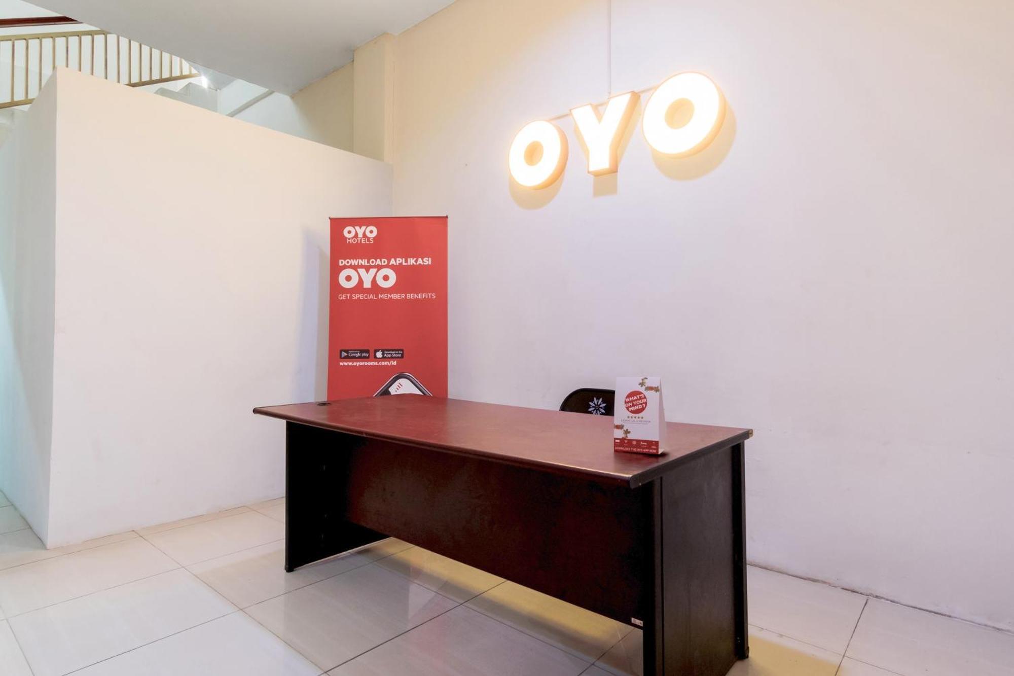Oyo 622 Bakti Homestay Медан Экстерьер фото