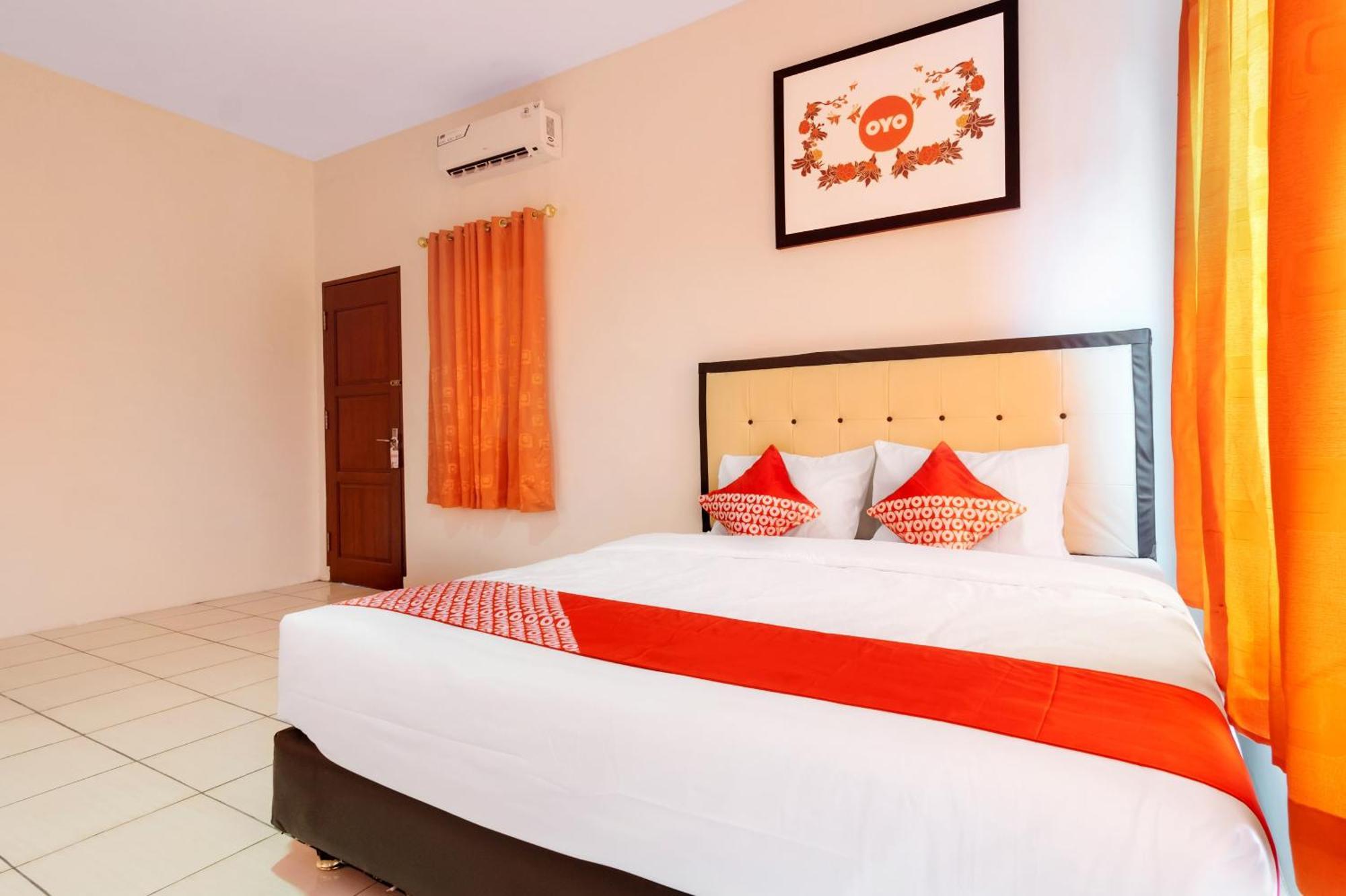 Oyo 622 Bakti Homestay Медан Экстерьер фото