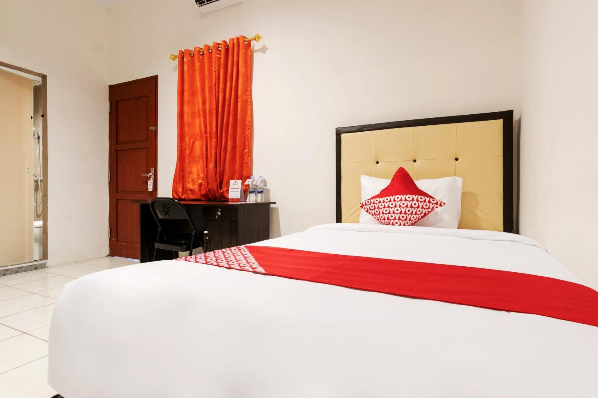 Oyo 622 Bakti Homestay Медан Экстерьер фото